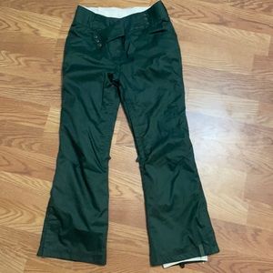 Powder room snow pants